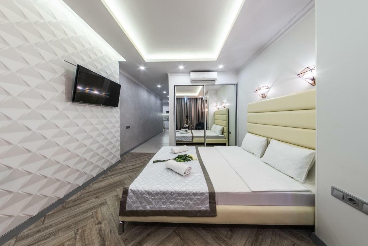 Gagarin Studio Apartment Odessa Luaran gambar